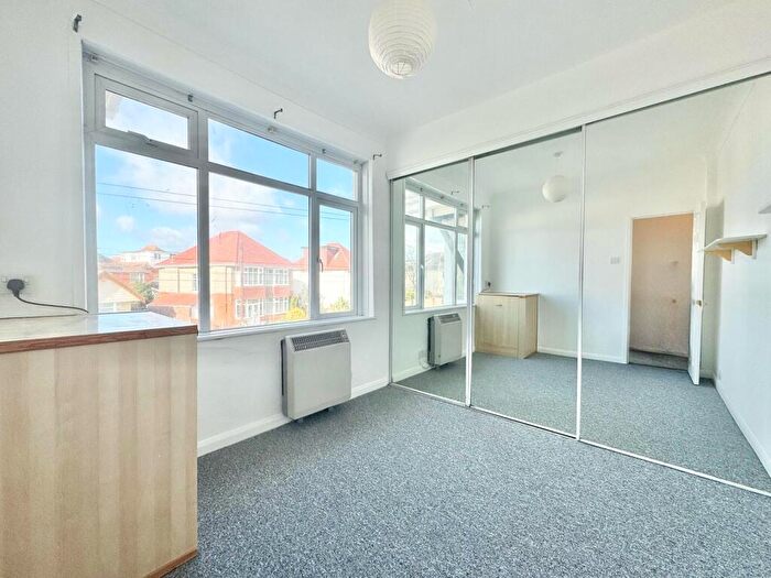 1 Bedroom Apartment To Rent In Stourcliffe Avenue, Bournemouth, BH6