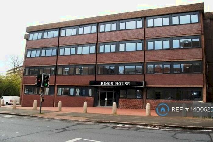 2 Bedroom Flat To Rent In Kings House, Dudley, DY2