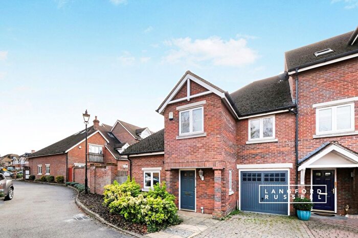 4 Bedroom Terraced House To Rent In Lancaster Gardens, Bromley, BR1