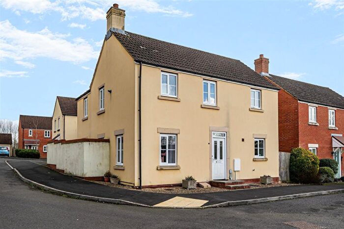 4 Bedroom Detached House For Sale In Walnut Place, Ilminster, TA19