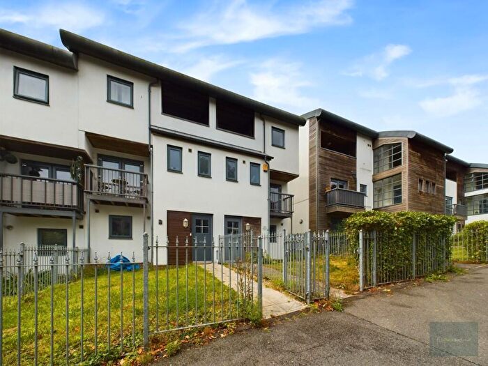 4 Bedroom End Of Terrace House To Rent In Valletort Road Stoke, Plymouth, Devon, PL1