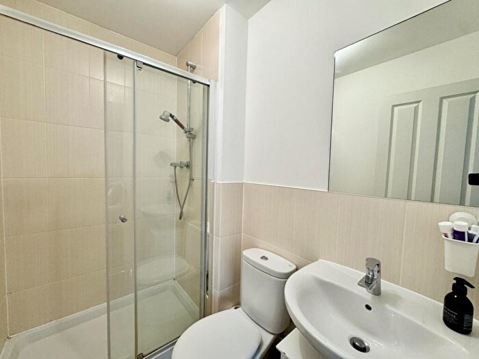 3 Bedroom End Of Terrace House For Sale In Alder Wynd, Silsoe, MK45