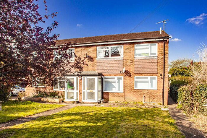 2 Bedroom Apartment To Rent In Westview, Pangbourne On Thames, RG8
