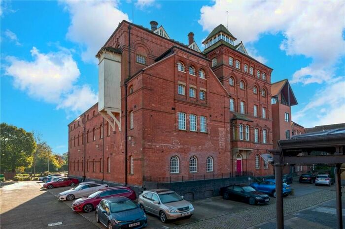 3 Bedroom Flat To Rent In Castle Brewery, Newark, NG24