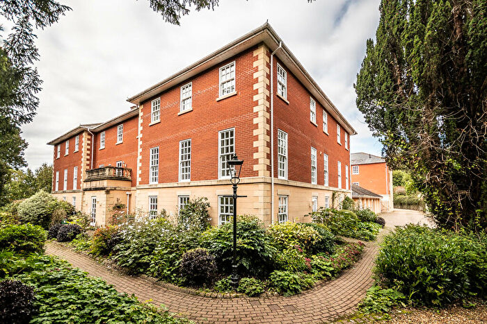 2 Bedroom Flat For Sale In Prispen Drive, Silverton, EX5