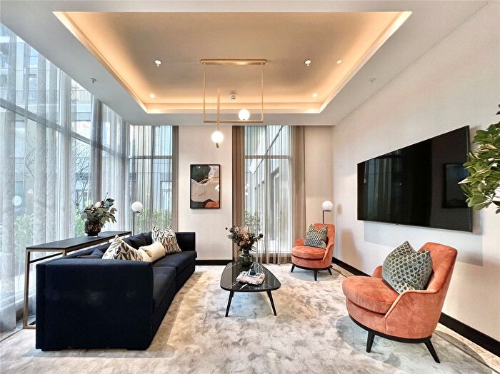 2 Bedroom Flat To Rent In Lavender House, Staines-Upon-Thames, Eden Grove, TW18