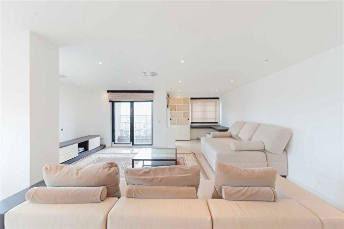 2 Bedroom Flat To Rent In Cromwell Road, South Kensington, SW7