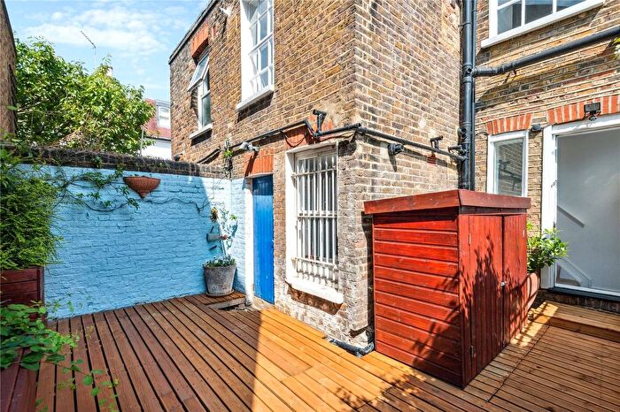 2 Bedroom End Terrace House For Sale In Aldensley Road, London, W6