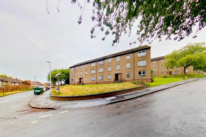 2 Bedroom Flat To Rent In Pentland Crescent, Dundee, DD2