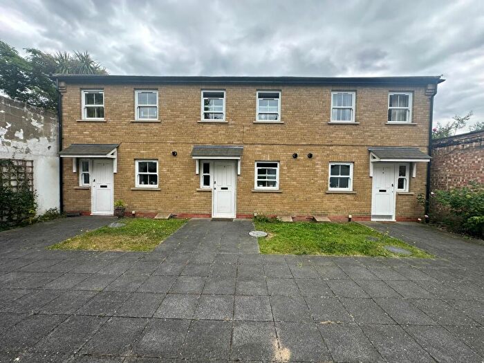 2 Bedroom Flat To Rent In Attock Mews, E17