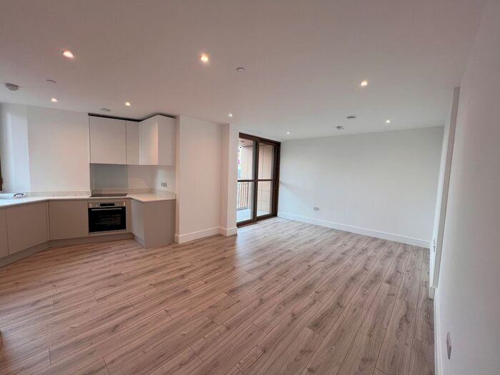 2 Bedroom Flat To Rent In Goodhall Street, London, NW10