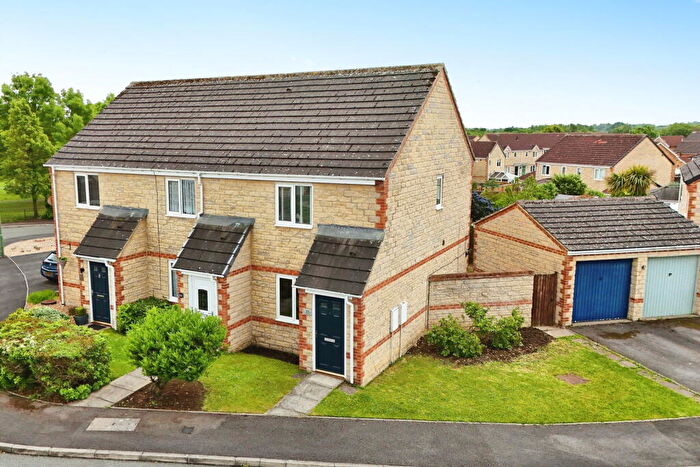 2 Bedroom End Of Terrace House For Sale In Ashtree Close, Newton Aycliffe, DL5