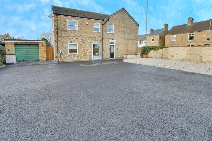 4 Bedroom Detached House For Sale In St. Peters Road, March, PE15