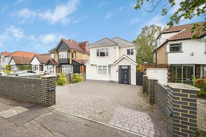 5 Bedroom Detached House To Rent In Potter Street, Northwood, HA6