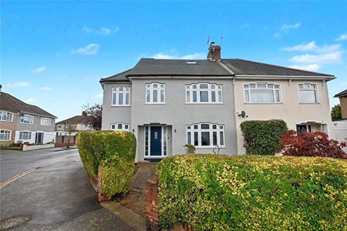 5 Bedroom Semi Detached House For Sale In Mayfair Avenue, Bexleyheath, DA7