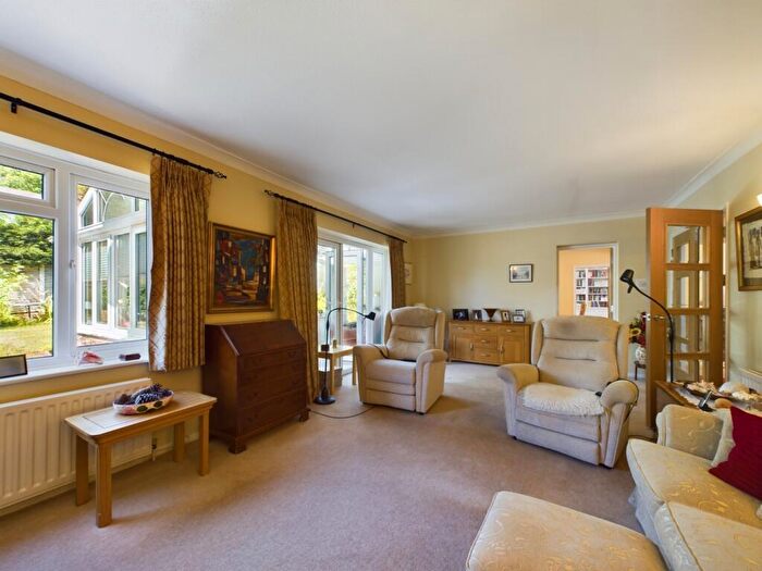 4 Bedroom Detached House For Sale In Long Copse Close, Bookham, Leatherhead, KT23