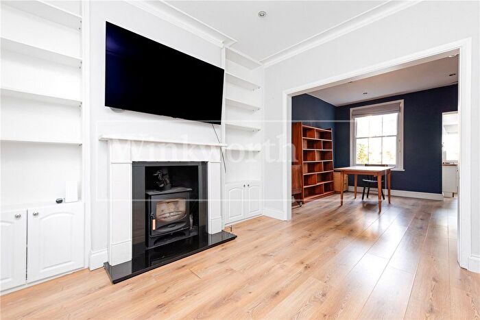 2 Bedroom Terraced House To Rent In Kilburn Lane, London, W10