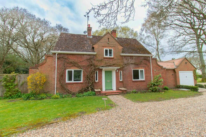 3 Bedroom Detached House To Rent In Coopers Hill, Eversley, Hook, RG27