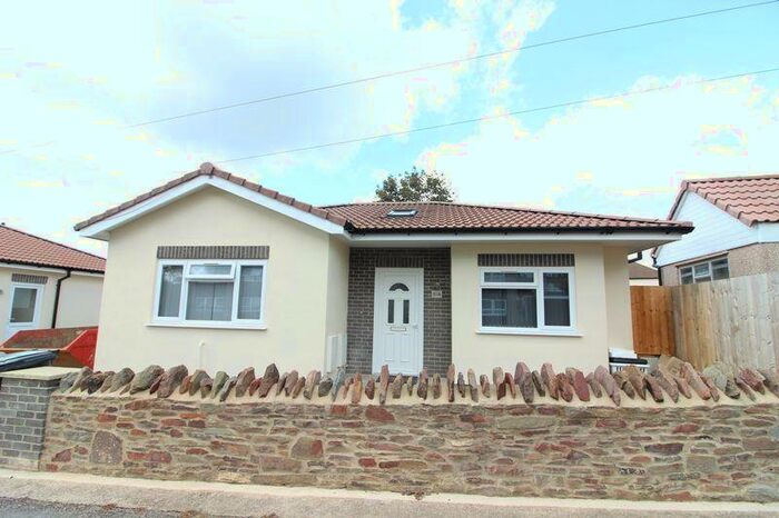 2 Bedroom Bungalow To Rent In Lewington Road, Bristol, BS16