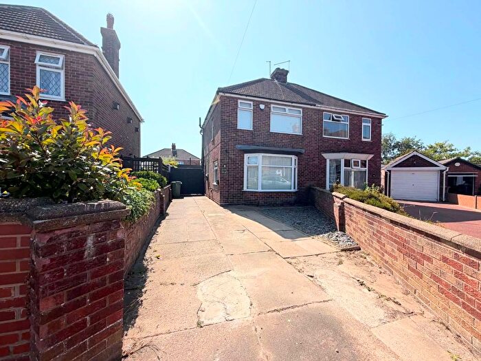 2 Bedroom Semi Detached House For Sale In Davie Place, Cleethorpes, DN35