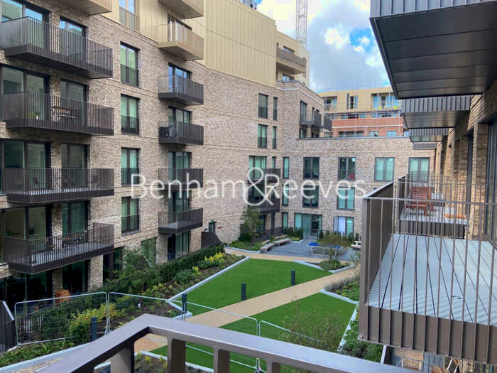 1 Bedroom Apartment To Rent In Georgette Apartments, Whitechapel, E1
