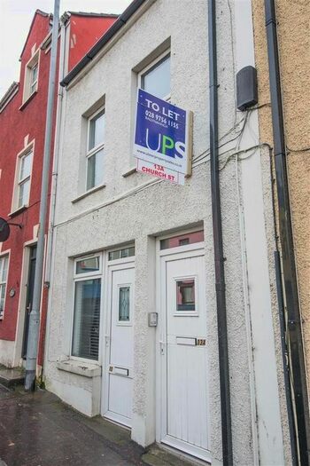 2 Bedroom Flat To Rent In Church Street, Ballynahinch, BT24