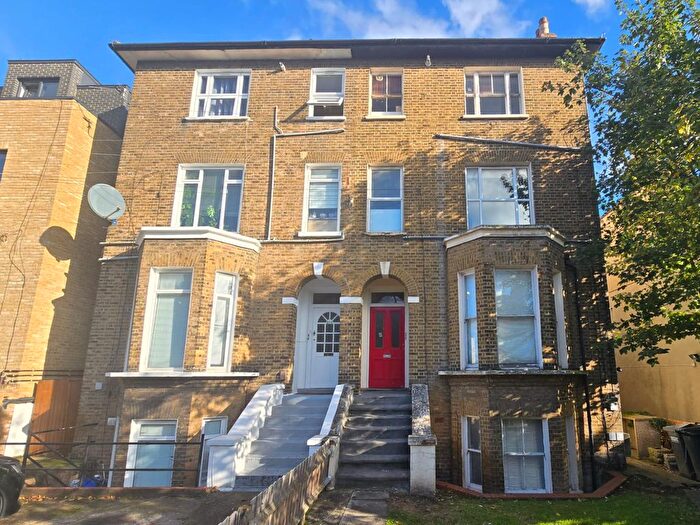 1 Bedroom Flat To Rent In Sydenham Road, CR0