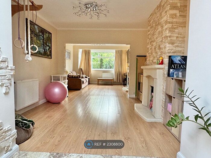 4 Bedroom Terraced House To Rent In Ashridge Way, Morden, SM4