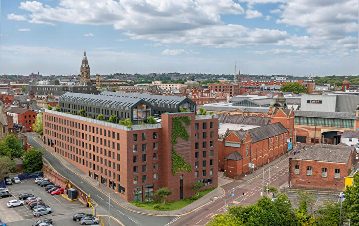 1 Bedroom Flat For Sale In Crown Gardens, Bolton, BL1