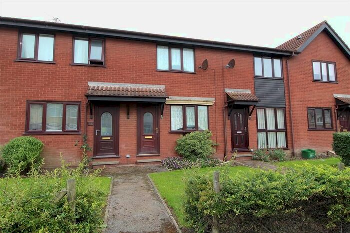 2 Bedroom Property To Rent In St Davids Grove, Lytham St. Annes FY8