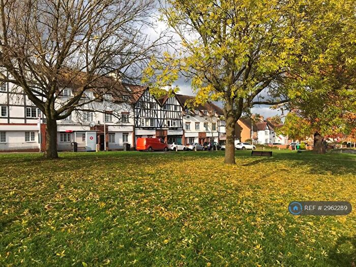 1 Bedroom Flat To Rent In Gilders Road, Chessington, KT9