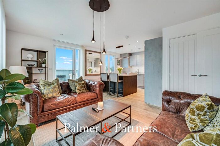 3 Bedroom Penthouse For Sale In Wharf Road, Chelmsford, Essex, CM2