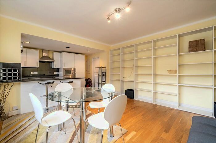 1 Bedroom Flat To Rent In Paramount Court, University Street, London, WC1E