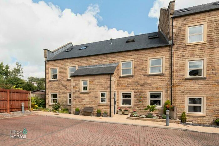 1 Bedroom Apartment For Sale In Clover Croft, Higham, BB12