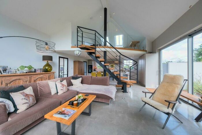 3 Bedroom Detached House For Sale In An Outstanding, Fully Renovated And Extended Detached Lodge In Nantwich, CW5