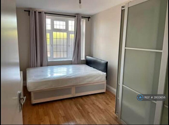 1 Bedroom Maisonette To Rent In Marsh Lane, London, NW7