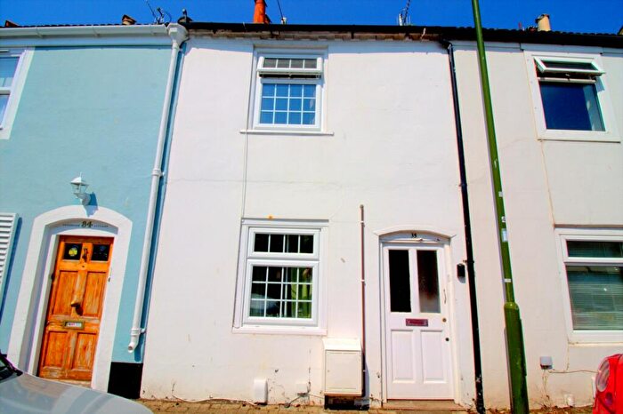 2 Bedroom Terraced House To Rent In Ship Street, Shoreham By Sea, BN43