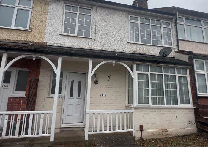 3 Bedroom Terraced House For Sale In Woodfield Avenue, Gravesend, Kent, DA11