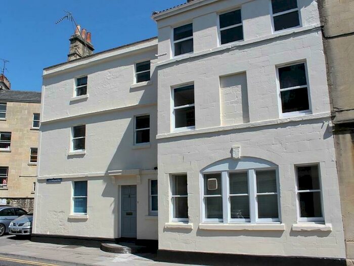 9 Bedroom House To Rent In Monmouth Place, BA1