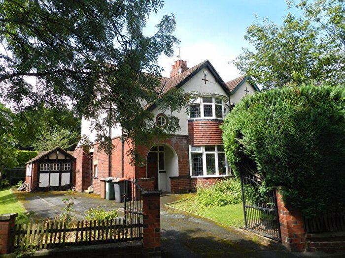 4 Bedroom Semi-Detached House To Rent In The Turnways, Leeds, LS6