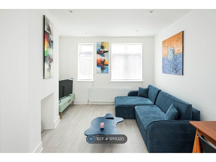 1 Bedroom Maisonette To Rent In Palliser Road, London, W14
