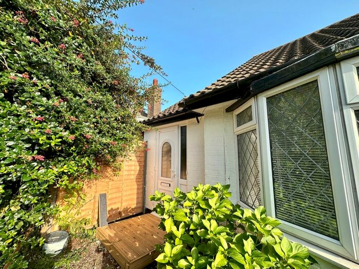 Studio To Rent In Newling Way, Worthing, BN13