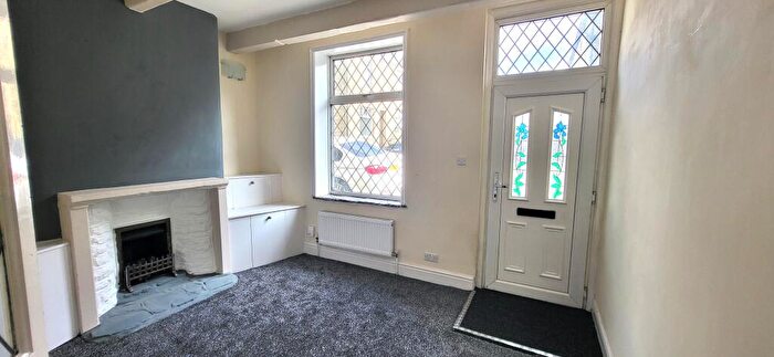 2 Bedroom Terraced House To Rent In North Street, Burnley, BB10