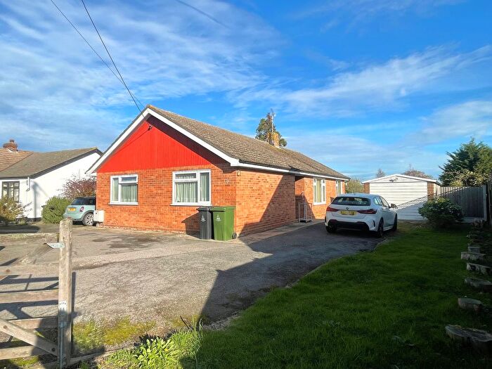 3 Bedroom Detached Bungalow For Sale In D'arcy Road, Tolleshunt Knights, CO5