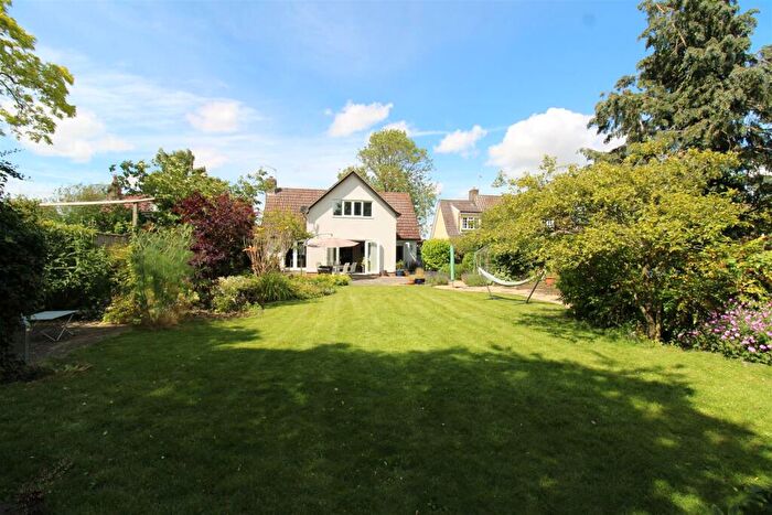 3 Bedroom Chalet For Sale In The Street, Norton, Bury St. Edmunds, IP31