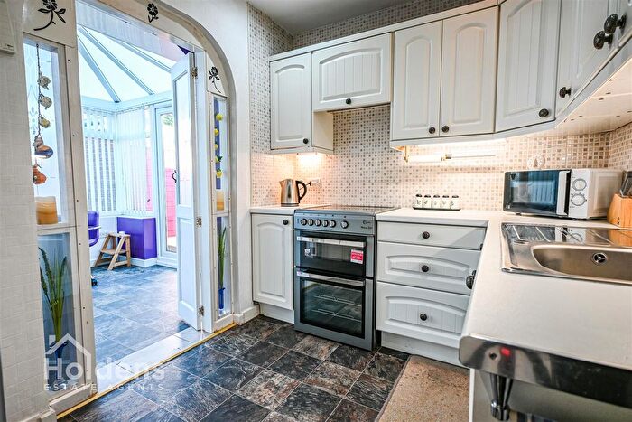 2 Bedroom Semi-Detached Bungalow For Sale In Doodstone Avenue, Lostock Hall, Preston, PR5