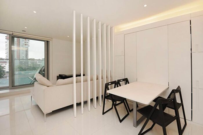 Studio To Rent In Pan Peninsula, Canary Wharf, London, E14