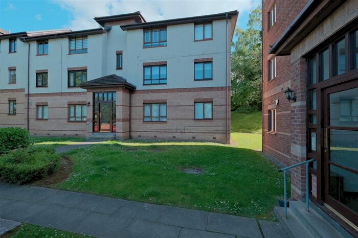 2 Bedroom Apartment To Rent In William Street, Burnbank, Hamilton, ML3