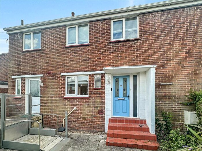 3 Bedroom House To Rent In Perrycroft, Windsor, Berkshire, SL4