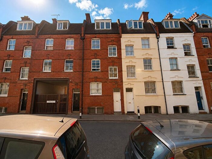 3 Bedroom Flat For Sale In Settles Street, London, E1